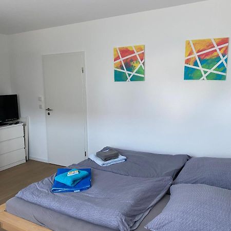 Messezimmer Nahe Der Duesseldorfer Messe Mit Eigenem Eingang Und Gratis Minibar Dış mekan fotoğraf